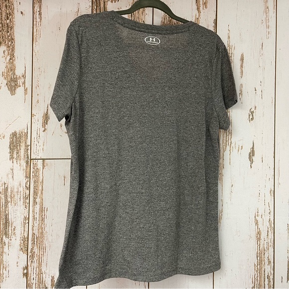 Under Armour, Loose Fit Heat Gear, Red White and Blue. Size XL. Excellent cond! - Picture 5 of 5